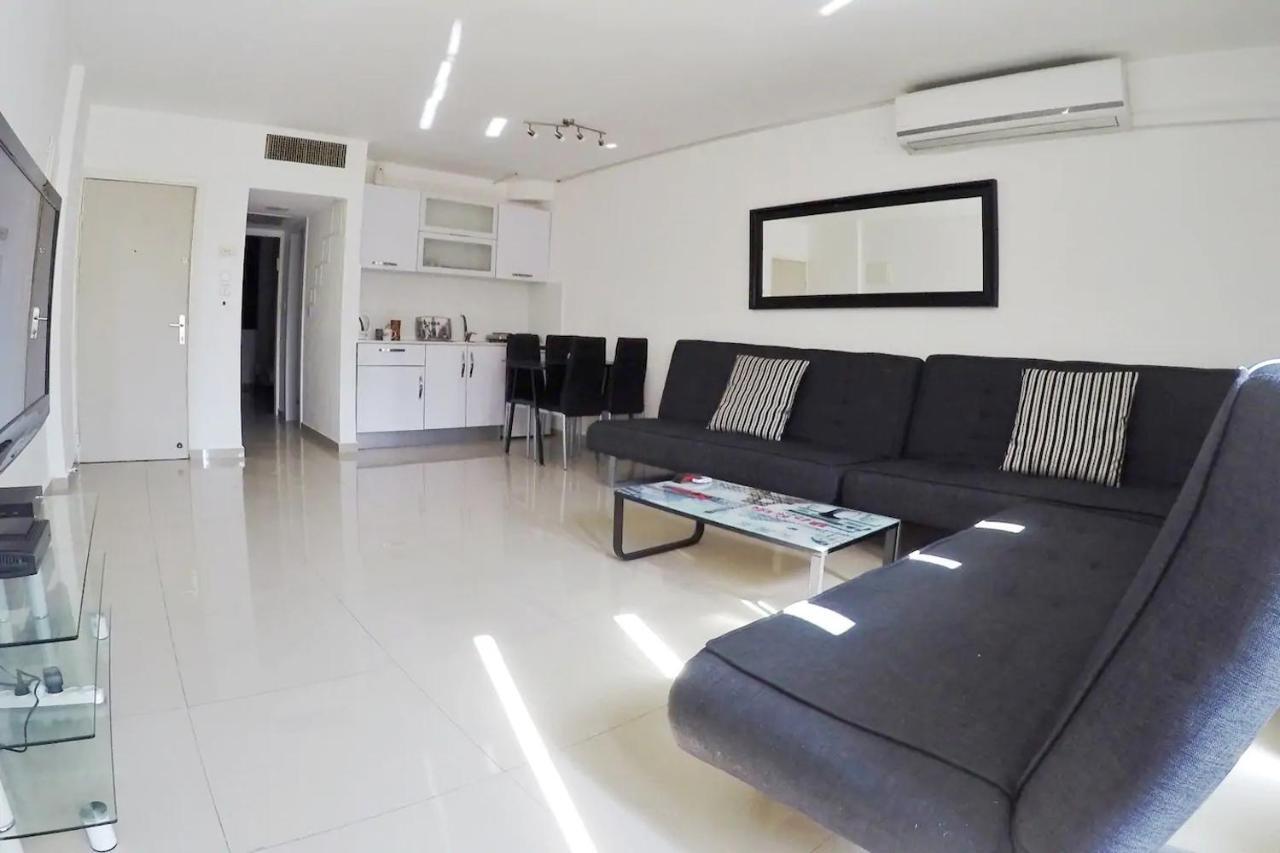 Appartamento Family Garden & Free Parking Eilat